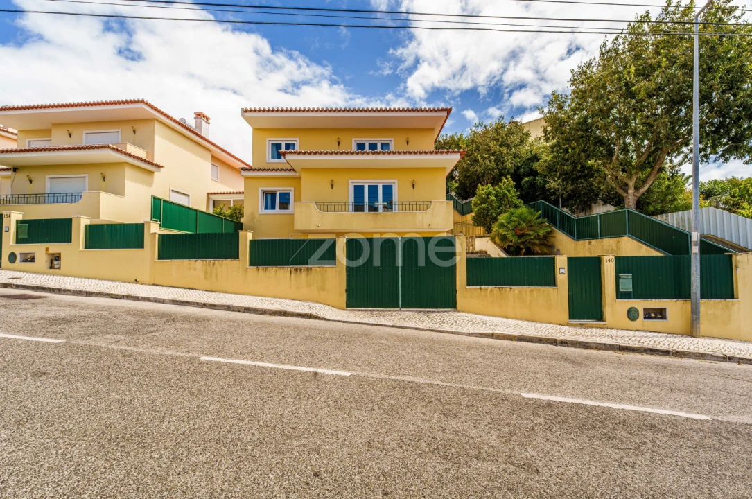 Moradia T4 para Venda em Alcabideche Foto 47