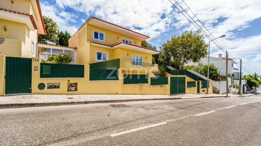Moradia T4 para Venda em Alcabideche