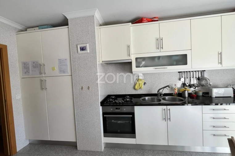 Apartamento T3 para Venda em Viseu Foto 11