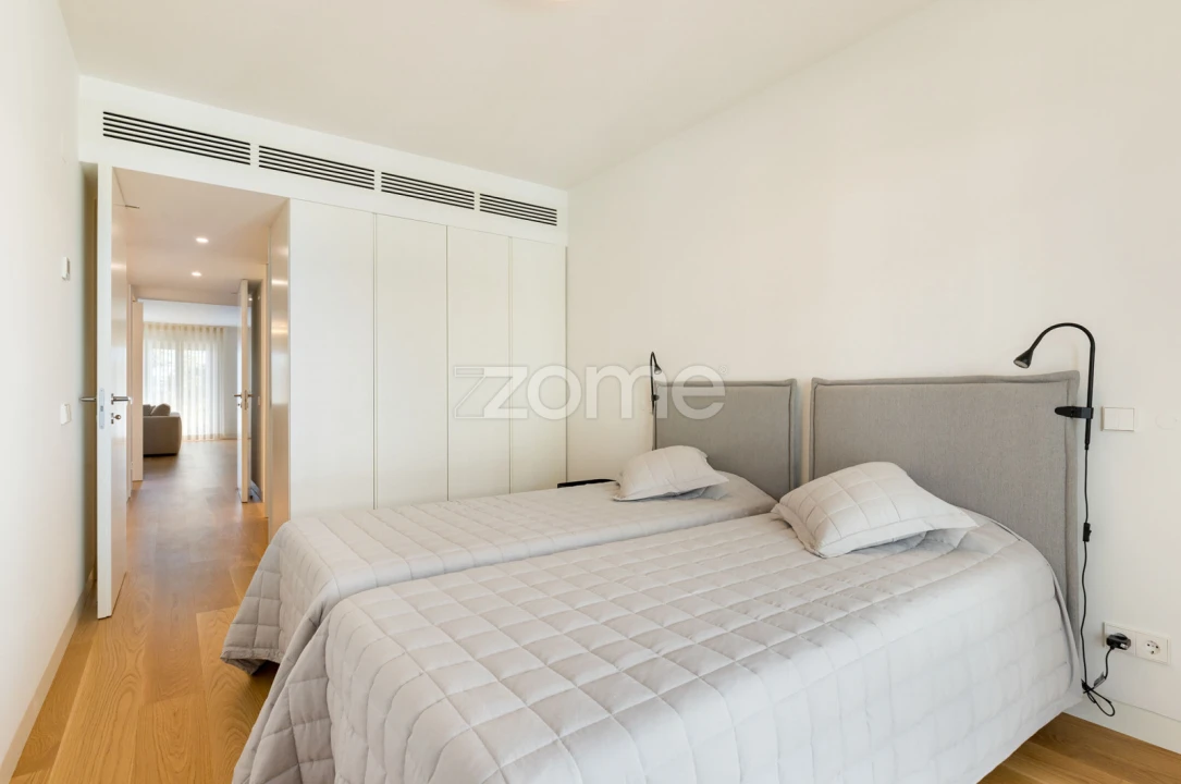 Apartamento T2 para Arrendamento em Ajuda Foto 7