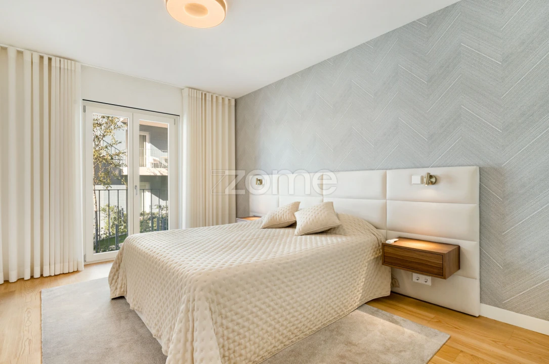 Apartamento T2 para Arrendamento em Ajuda Foto 8
