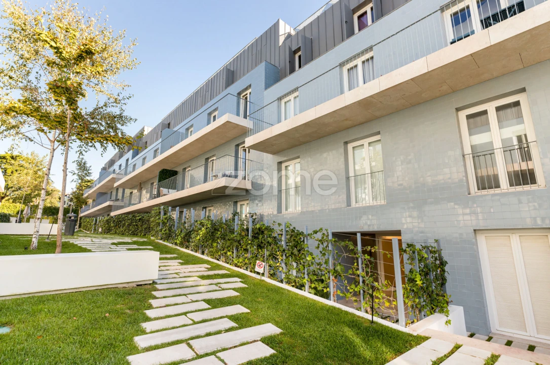 Apartamento T2 para Arrendamento em Ajuda Foto 14