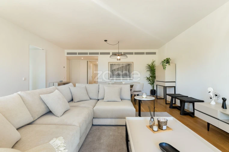Apartamento T2 para Arrendamento em Ajuda Foto 2