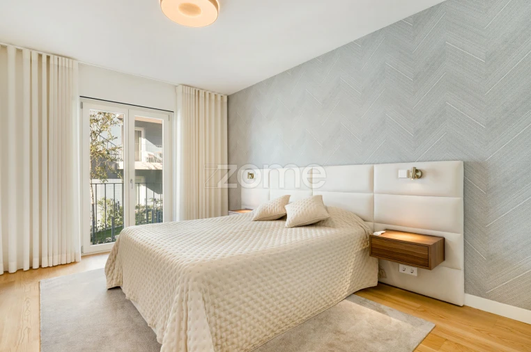 Apartamento T2 para Arrendamento em Ajuda Foto 8