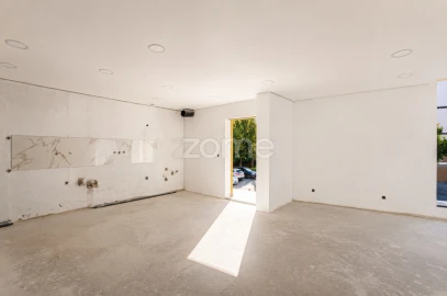 Apartamento T3 para Venda em Vialonga