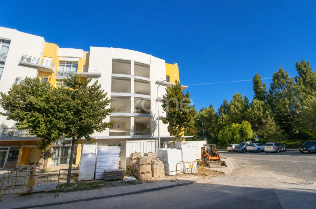 Apartamento T3 para Venda em Vialonga Foto 1