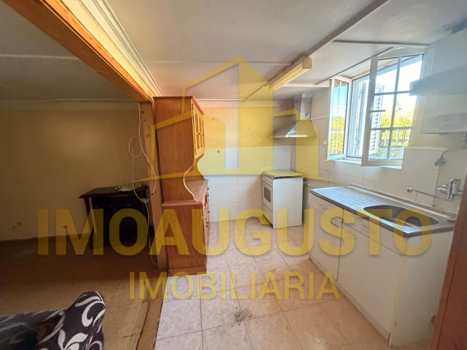 Apartamento T2 para Venda em Guarda Foto 4