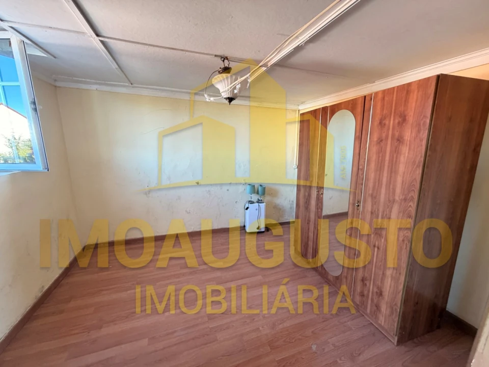 Apartamento T2 para Venda em Guarda Foto 8