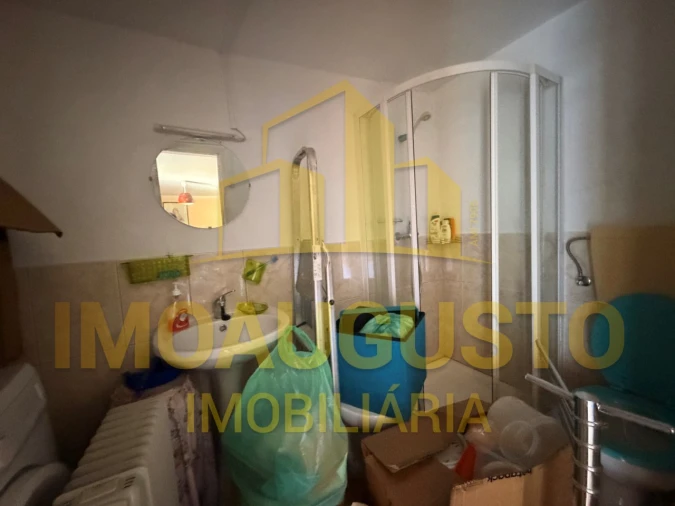 Apartamento T2 para Venda em Guarda Foto 11