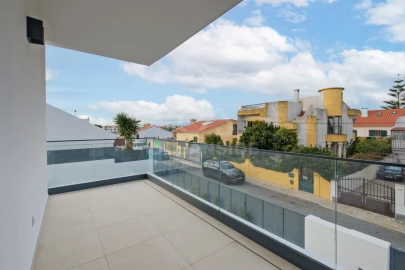 Moradia T4 para Venda em São Domingos de Rana