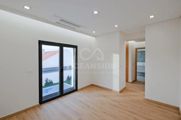 Moradia T4 para Venda em São Domingos de Rana Foto 20