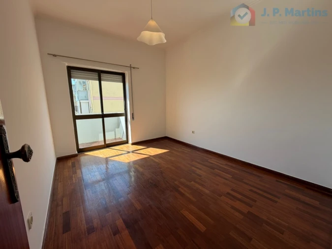 Apartamento T2 para Venda em Barreiro e Lavradio Foto 6