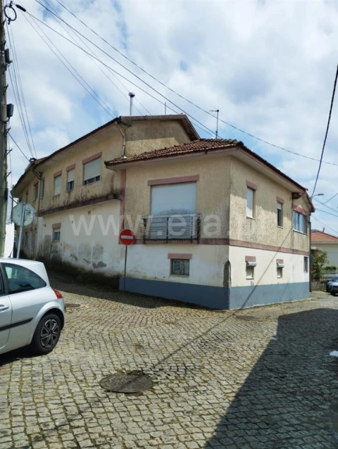 Moradia T0 para Venda em Serzedo e Perosinho