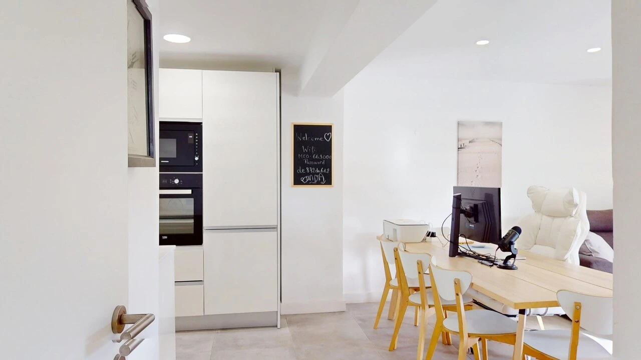 Apartamento T1 para Venda em Quarteira Foto 3