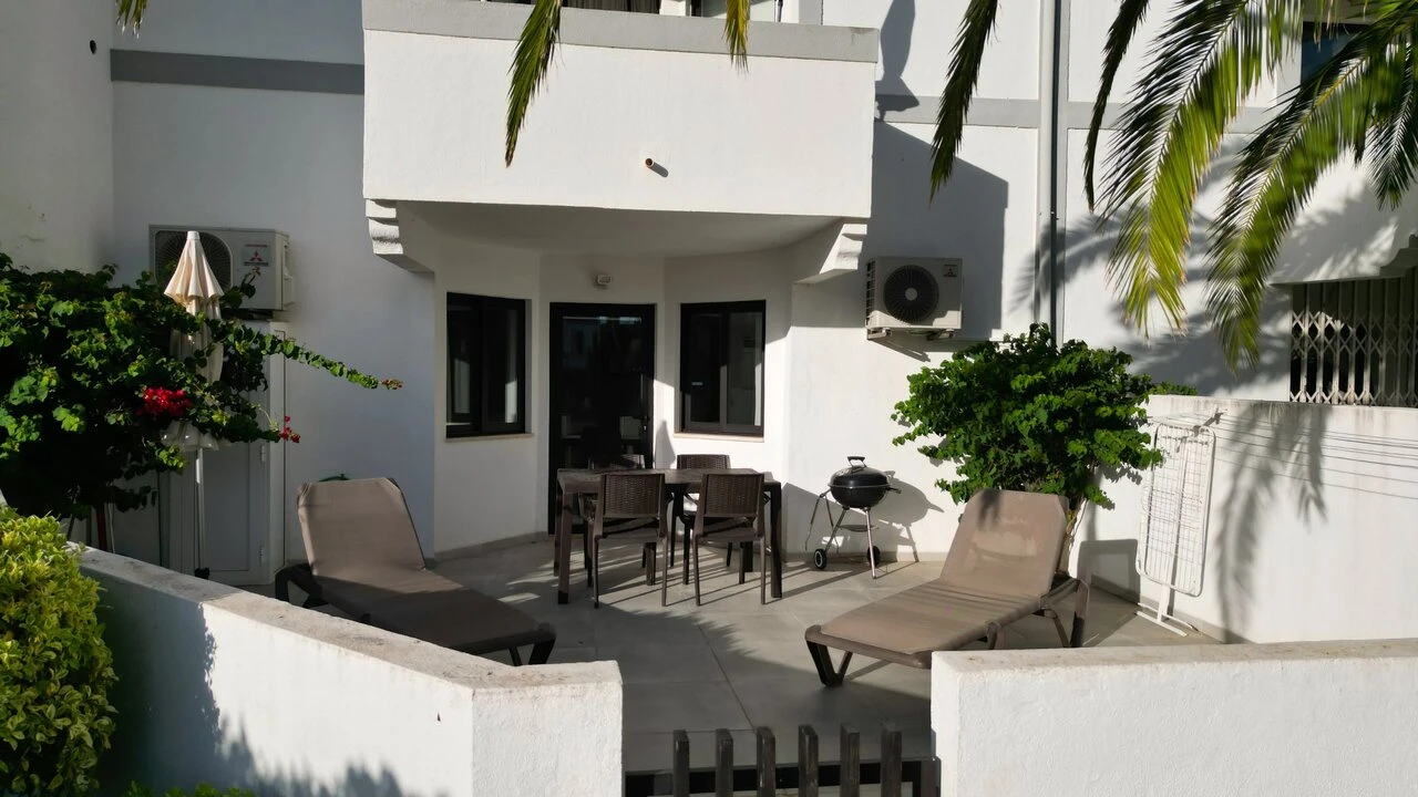 Apartamento T1 para Venda em Quarteira Foto 15