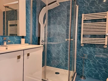 Apartamento T5 para Venda em São Vicente