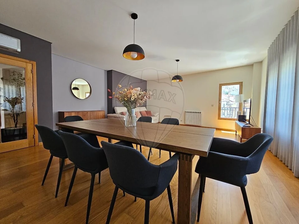 Apartamento T5 para Venda em São Vicente Foto 5