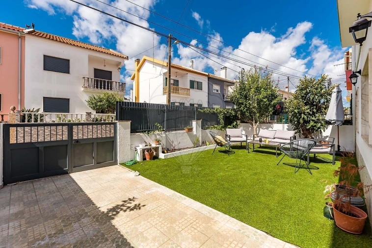 Moradia T3 para Venda em Sado Foto 4