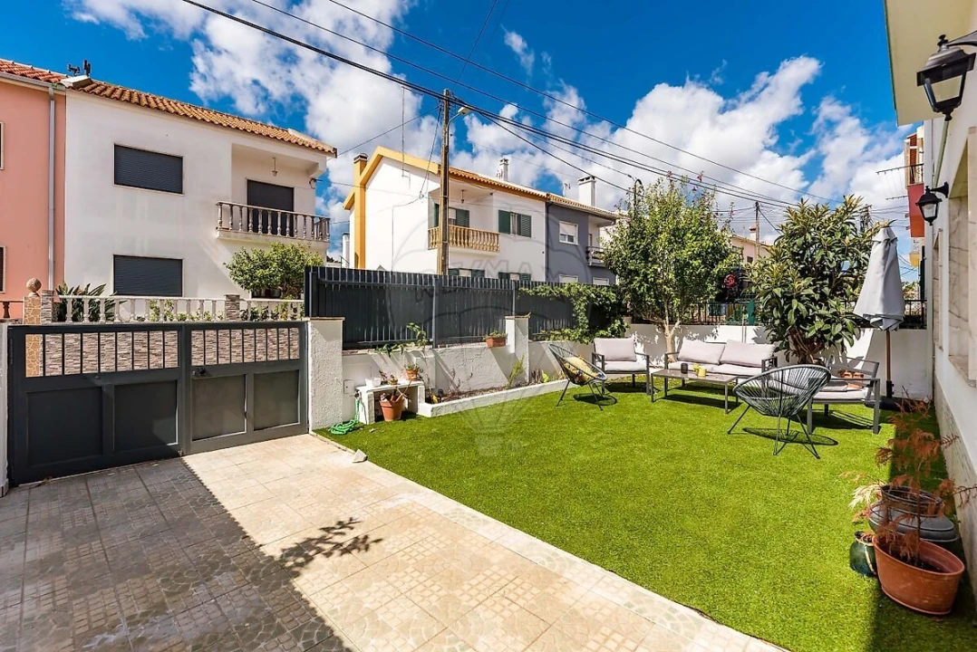 Moradia T3 para Venda em Sado Foto 4