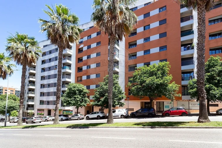 Apartamento T2 para Venda em Odivelas Foto 29