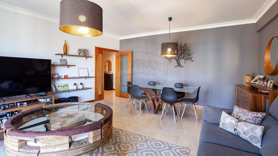 Apartamento T2 para Venda em Odivelas