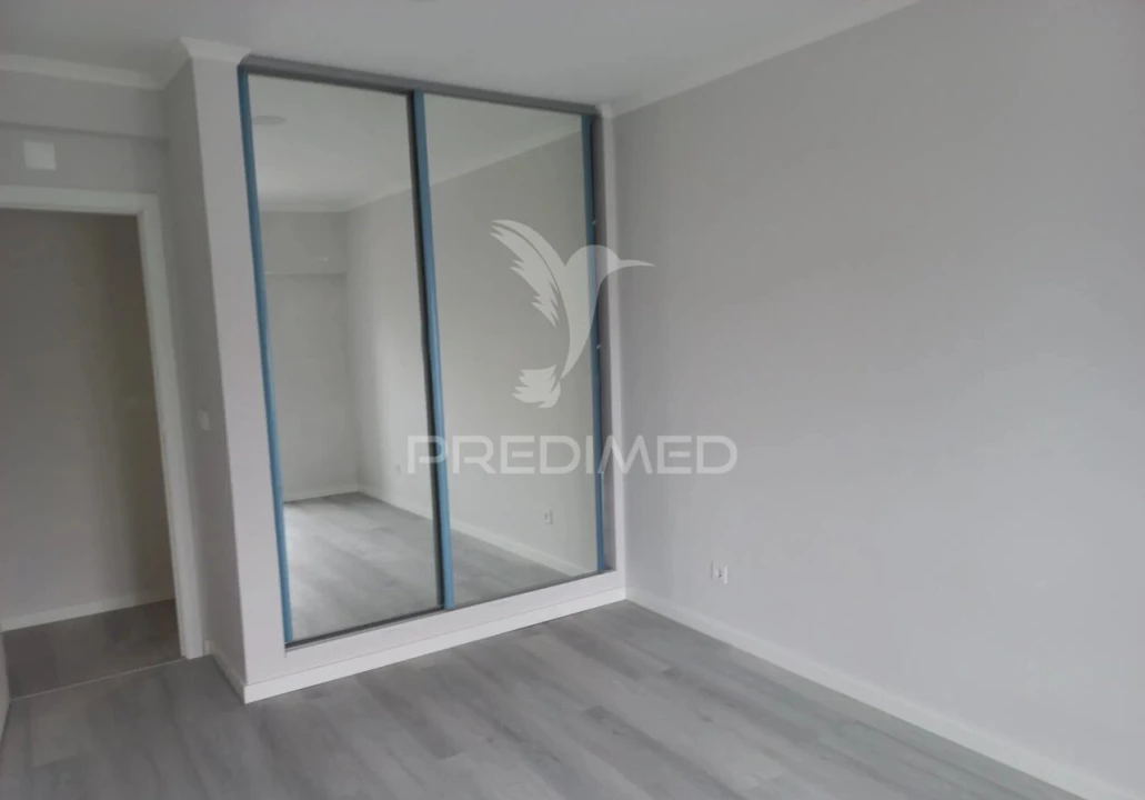 Apartamento T4 para Venda em Amora Foto 17