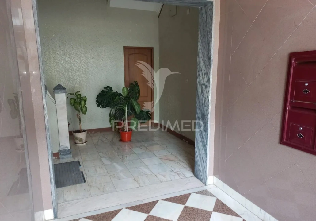 Apartamento T4 para Venda em Amora Foto 23