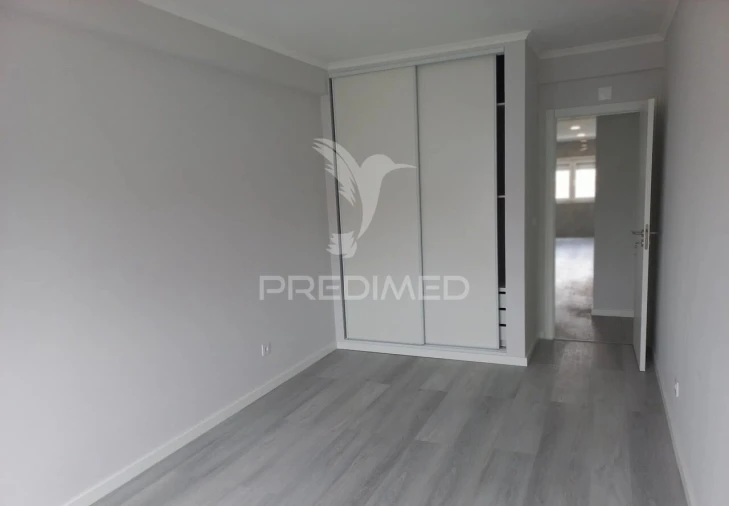 Apartamento T4 para Venda em Amora Foto 19