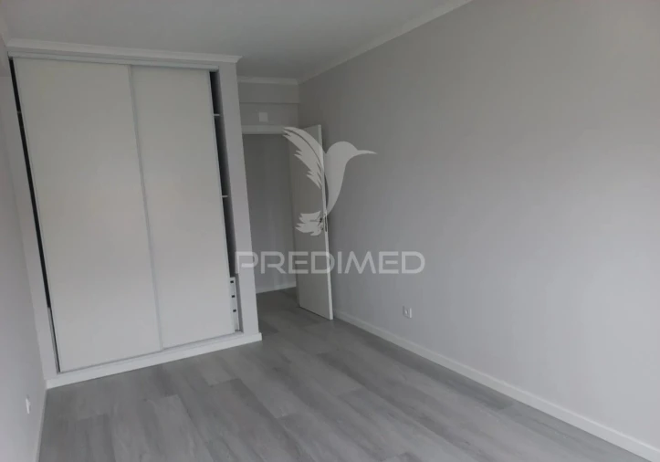 Apartamento T4 para Venda em Amora Foto 16