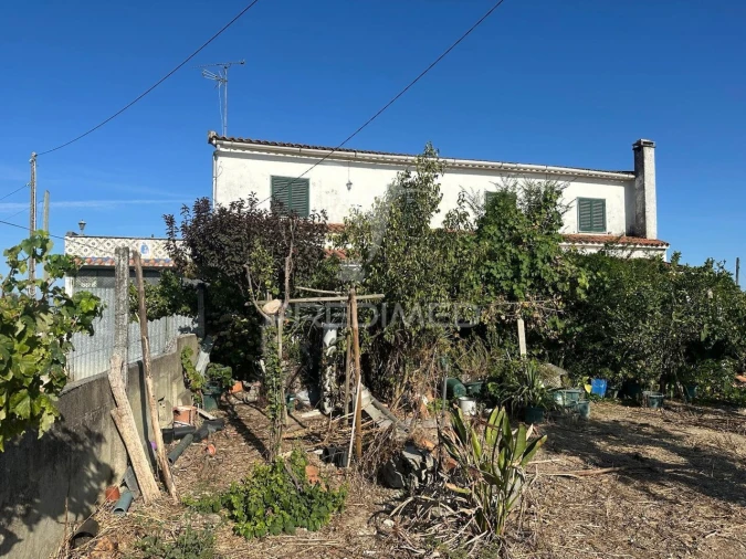 Moradia T4 para Venda em Marvila, Ribeira Santarém, São Salvador, São Nicolau Foto 3