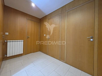 Apartamento T3 para Venda em Real, Dume e Semelhe