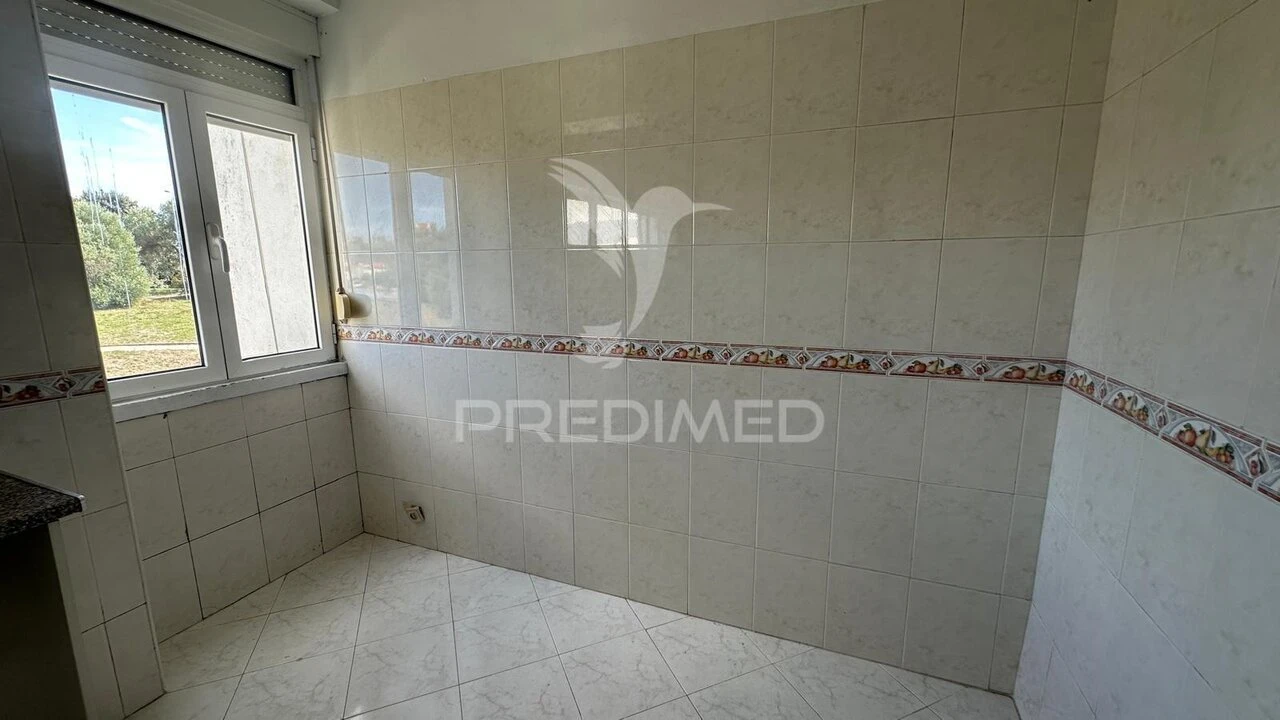 Apartamento T2 para Venda em Olivais Foto 11