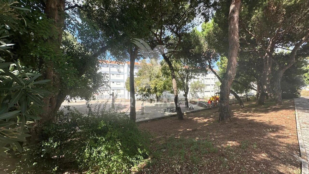 Apartamento T2 para Venda em Olivais Foto 33