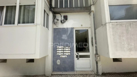 Apartamento T2 para Venda em Olivais