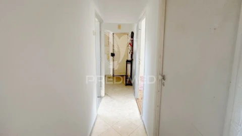 Apartamento T2 para Venda em Olivais