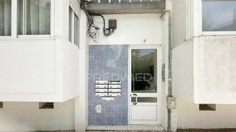 Apartamento T2 para Venda em Olivais