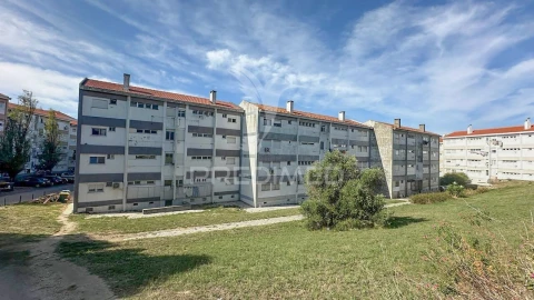 Apartamento T2 para Venda em Olivais