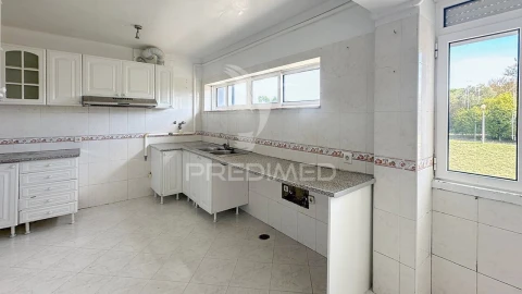 Apartamento T2 para Venda em Olivais