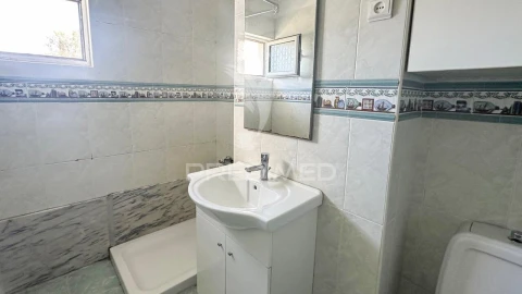 Apartamento T2 para Venda em Olivais