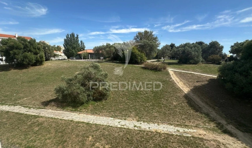 Apartamento T2 para Venda em Olivais Foto 34