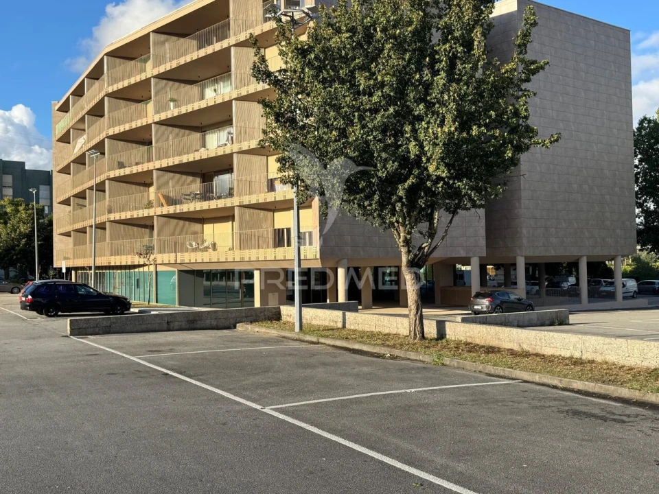 Apartamento T1 para Venda em Caldelas Foto 1