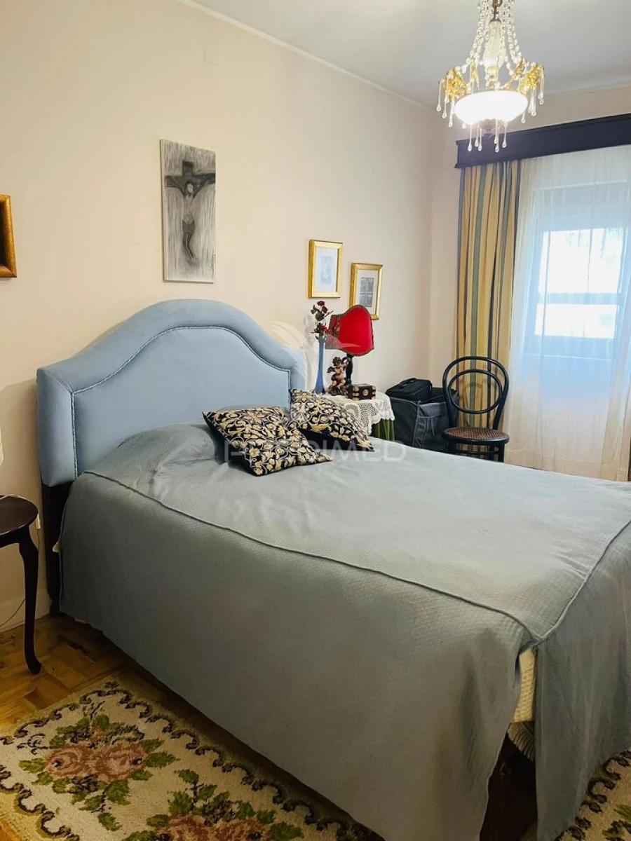 Apartamento T4 para Venda em Guarda Foto 5