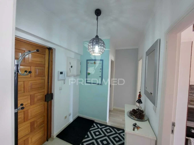 Apartamento T1 para Venda em Quarteira Foto 2