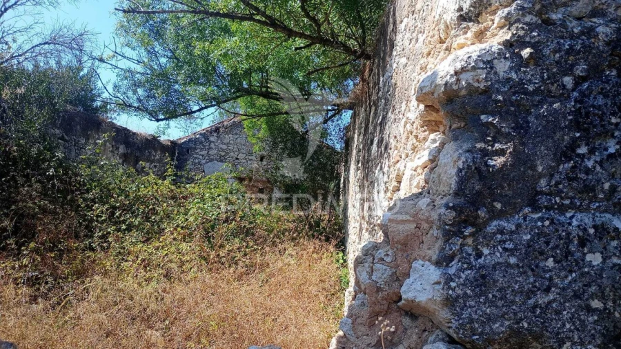 Moradia T0 para Venda em Romeira e Várzea Foto 7