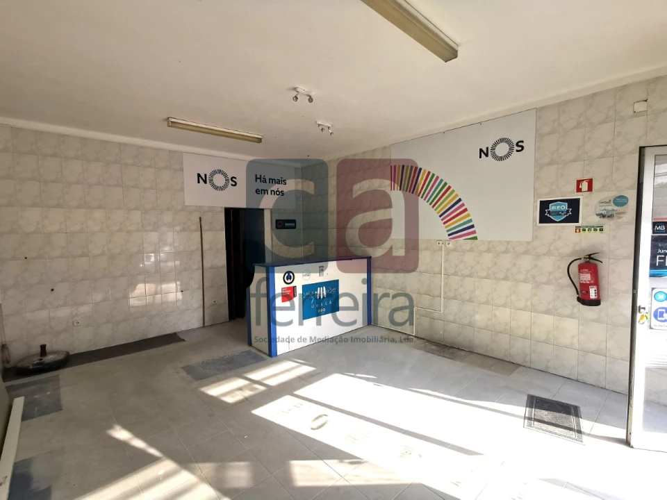 Loja para Arrendamento em Fazendas de Almeirim Foto 3