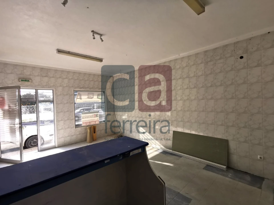 Loja para Arrendamento em Fazendas de Almeirim Foto 7
