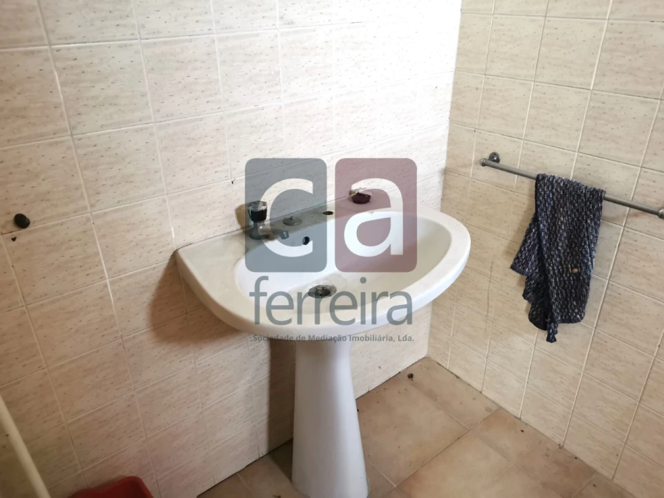 Loja para Arrendamento em Fazendas de Almeirim Foto 8