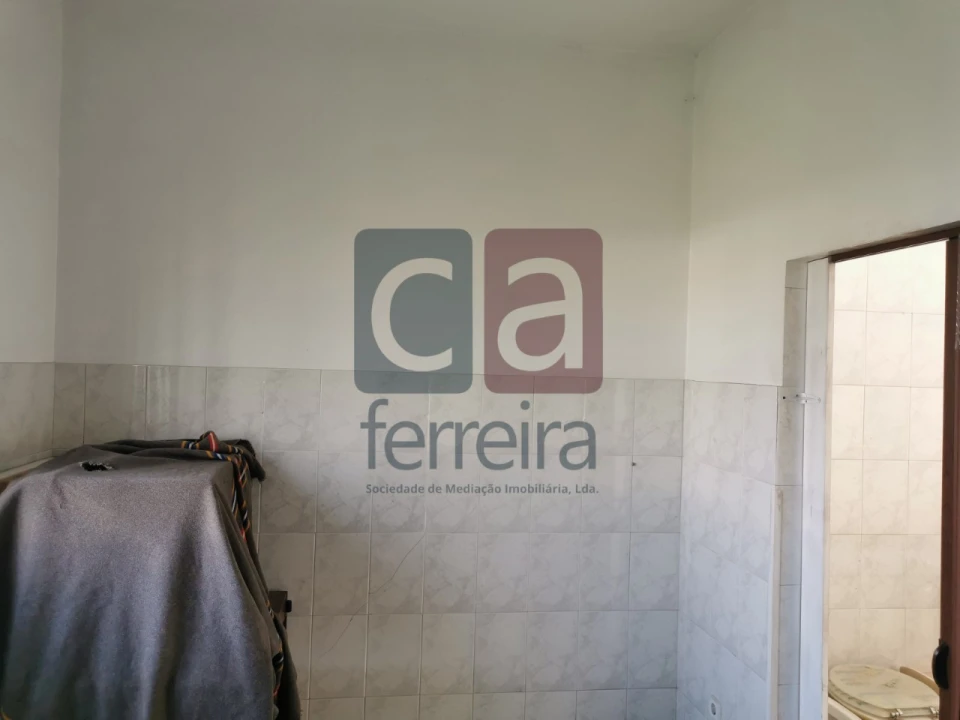 Loja para Arrendamento em Fazendas de Almeirim Foto 9