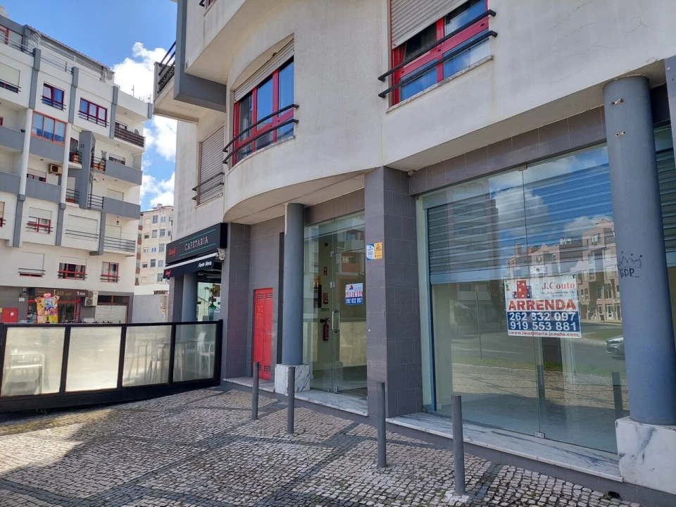 Loja para Arrendamento em Caldas da Rainha - Santo Onofre e Serra do Bouro Foto 1