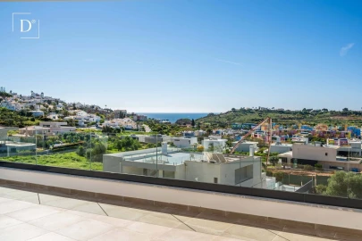 Moradia T5 para Venda em Albufeira e Olhos de Água